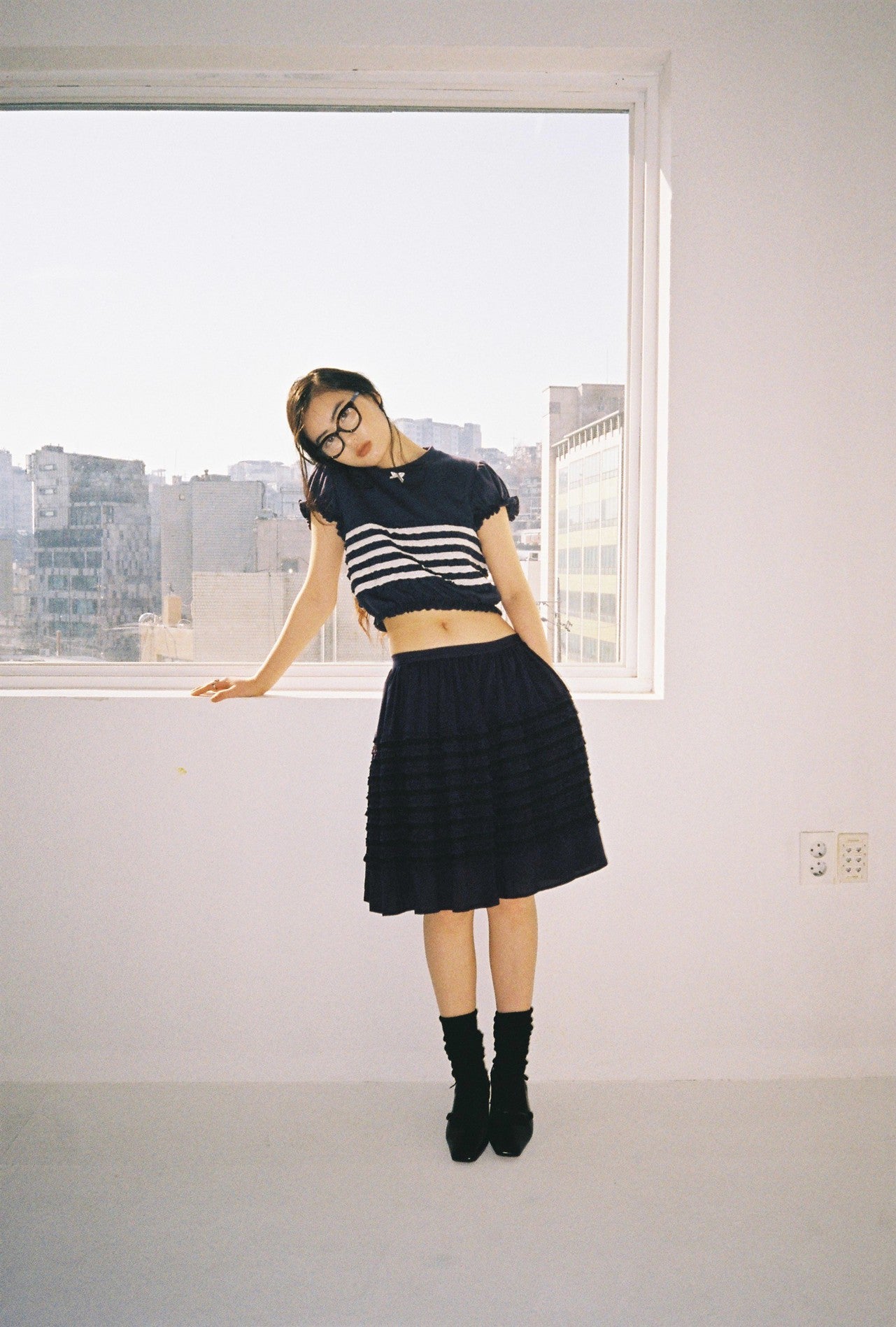 Bubble Sleeve Lace Top-Navy